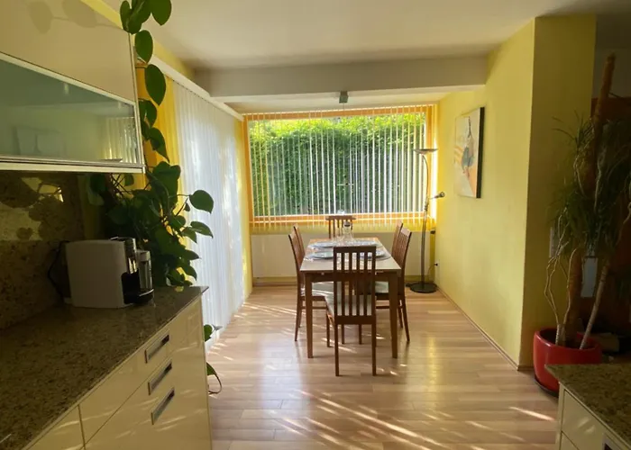 Nyaraló Hartweger House